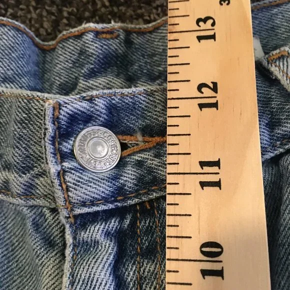 Levi's Vtg Y2K Women's Hi Rise Denim Shorts 14R - Picture 10 of 12